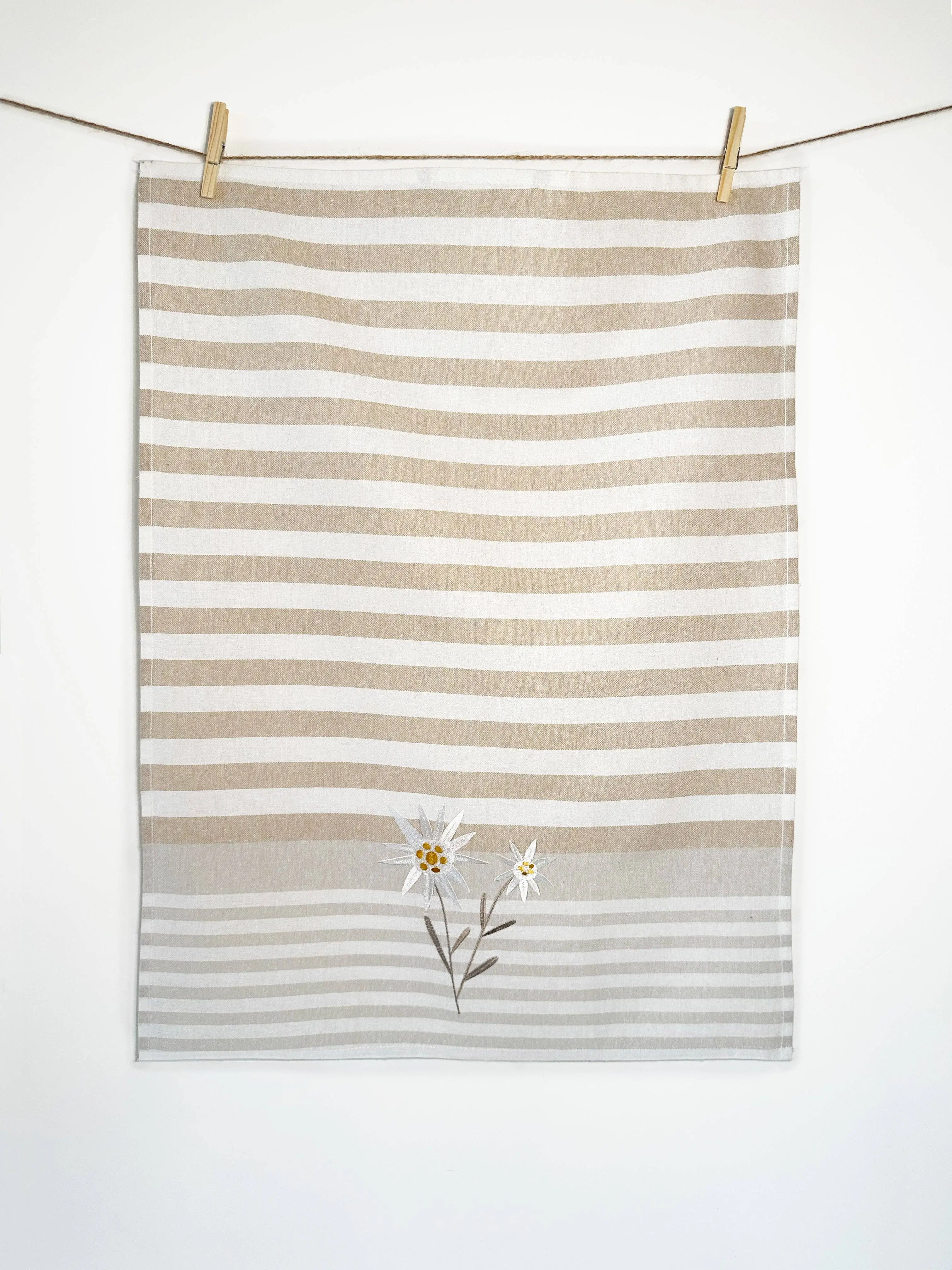 Landlust "Country" Alpine Daisy Tea Towel - Image 3