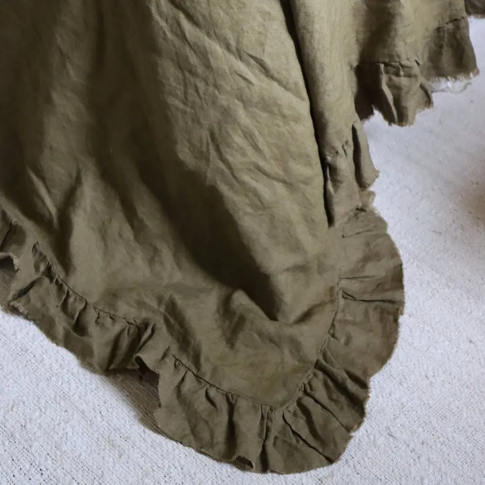 Olive Ruffle Linen Bedspread – 235 x 235 cm - Image 2