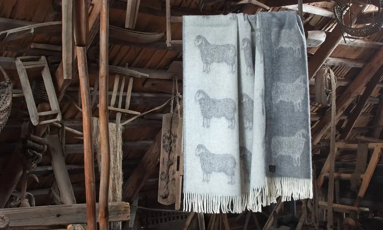 Sheep Soft Grey Pure Wool Throw - Image 9